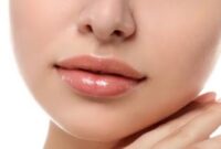 Scrub Bibir DIY dengan Madu dan Gula Perang